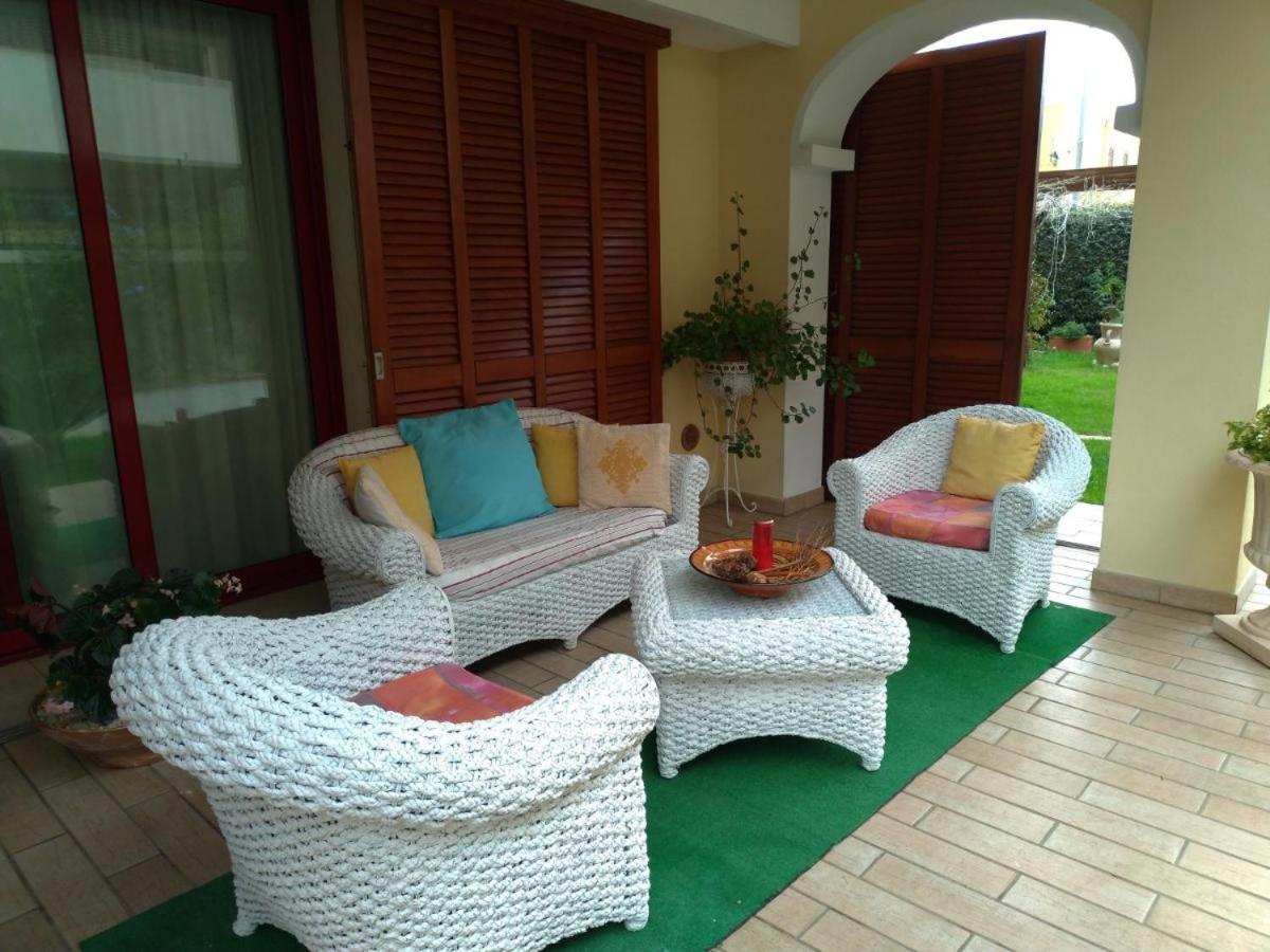 Gemma Di Gallura Charme B&B Олбия Екстериор снимка